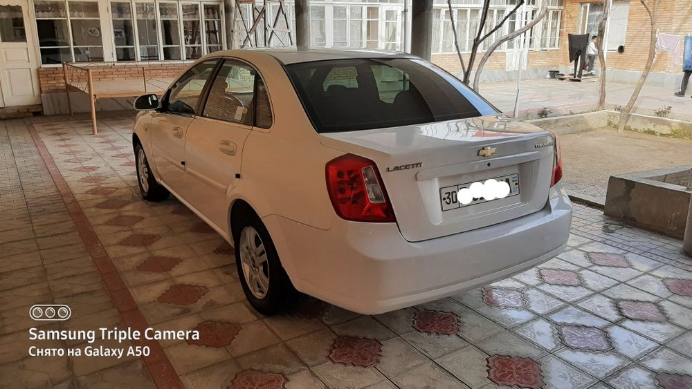 Ласетти 2011года