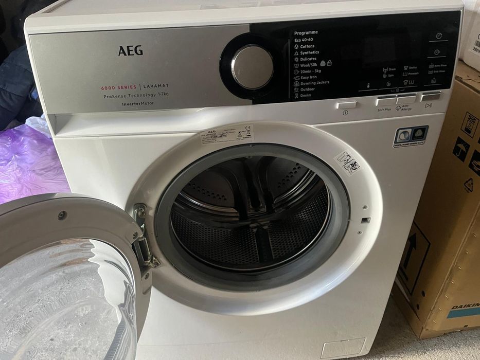 Mașina spajat rufe AEG  7kg 1400 rpm