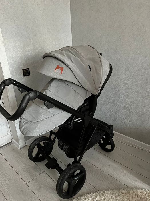 Детская коляска.