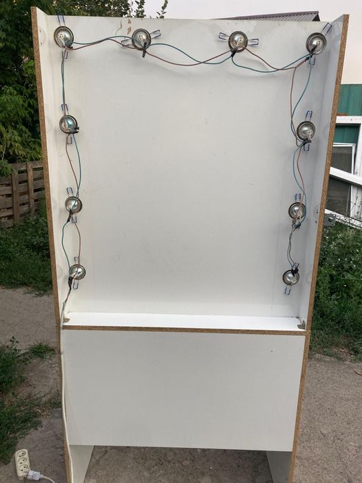 Стол парикмахера б/у