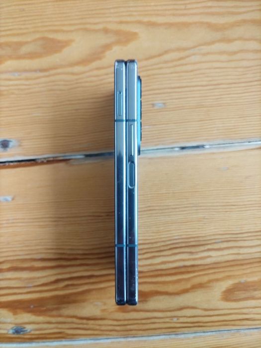 Samsung z fold 4