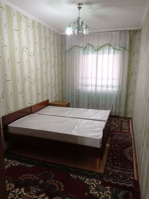 Аренда метро тинчлик 2.хонали оила берилади