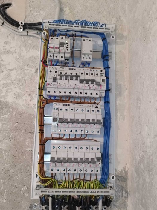 Electrician                .