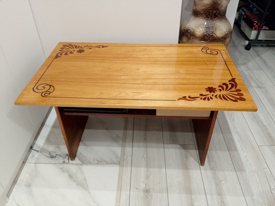 Продается журнальный стол