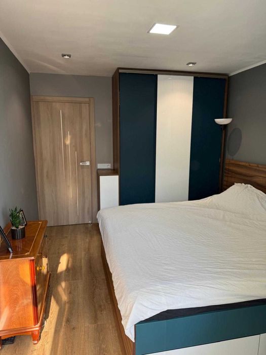 Apartament 3 camere de vanzare - Drumul Taberei - Valea Oltului