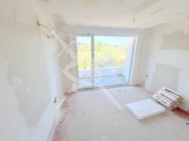 Продава се Тристаен апартамент в Созопол - 85 кв.м за 1032 €/кв.м - Снимка #2