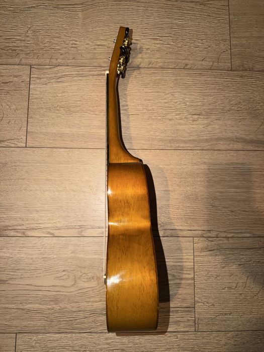 Chitara Ukulele Mahalo