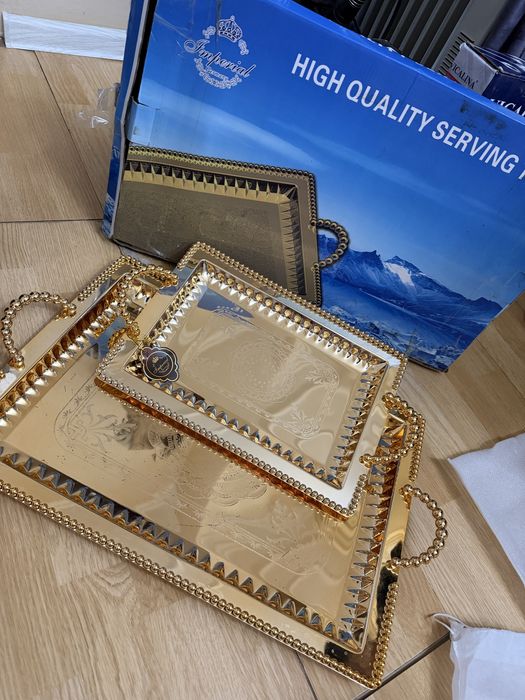 Продам Поднос -2шт