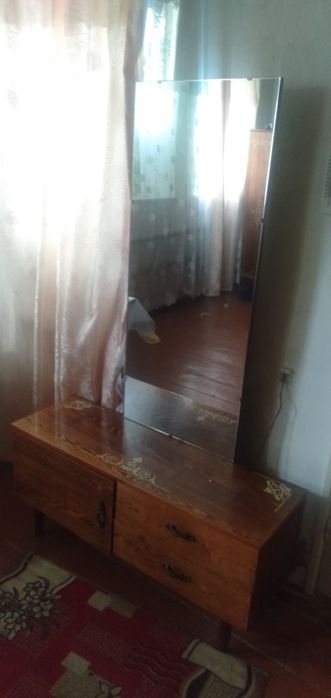 Продам трюмо.Зеркало 120х50см