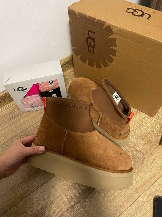 UGG Minni dipper mărimea 40