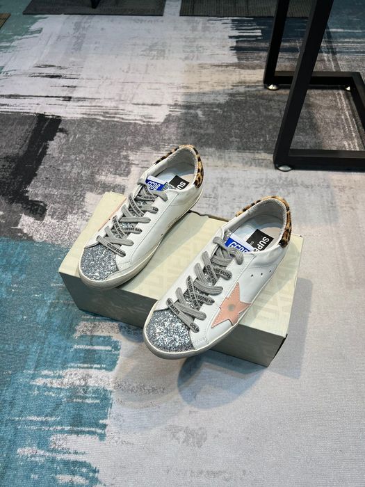 Golden Goose V-Star Pink glitter star / Metallic heel tab
