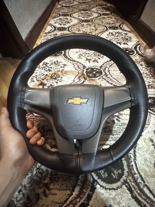 Проодам кобалт руль и Alpine маннитафон