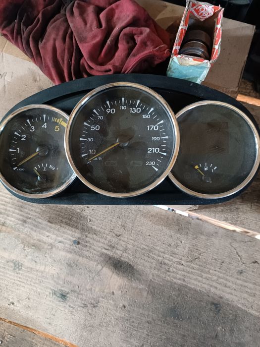 Ceas bord Scenic2 tablou bord Renault Scenic2 Fluence Megane3 Megane2 Clio3 Laguna2 digital nonfacelift facelift Fluence Megane3 Koleos Clio3 Megane2