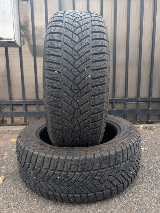 Cauciucuri de iarna Goodyear 225. 55 17 ..8mm