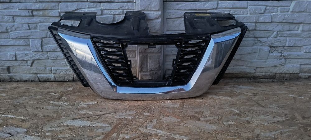 Grila bara nissan qashqai j11 , nissan leaf , pathfinder , x trail t32