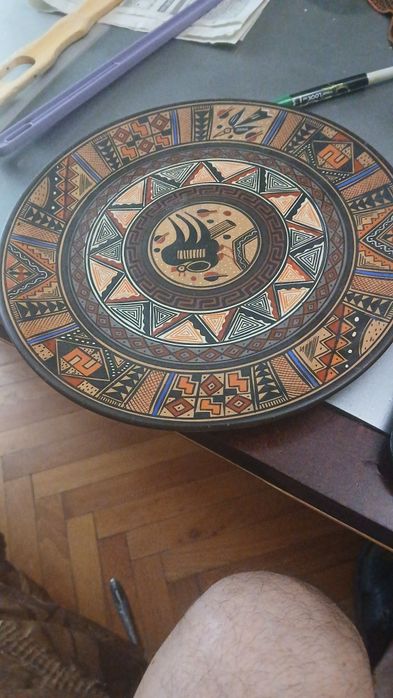 Декоративна, перуанска,от известен художник