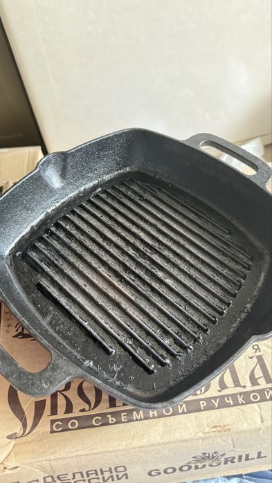 Сковорода гриль чугунная