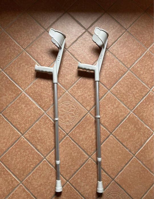 Carje reglabile din aluminiu germania pret fix 90