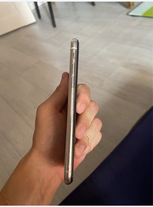 Iphone X продается