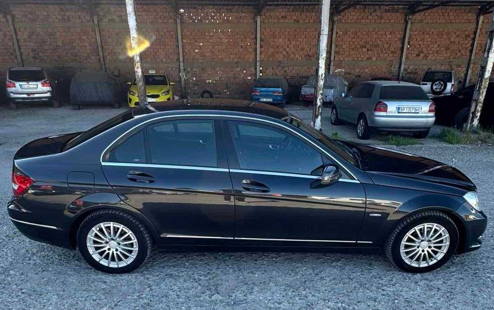 продавам Mercedes C-class W204