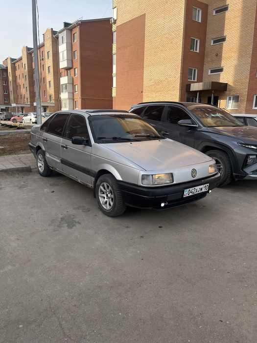 Продам пассат б3 1.8 моно