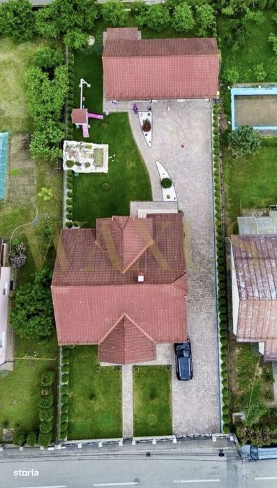 Lux si Spatiu: Vila 420 mp + 1000 mp Teren!