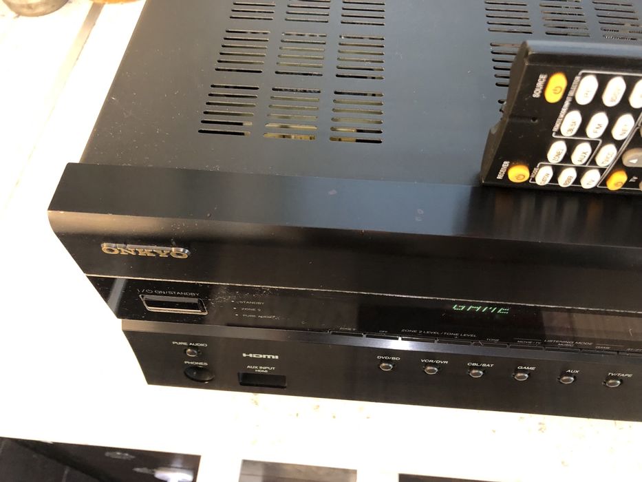 Onkyo TX-SR607 resiver