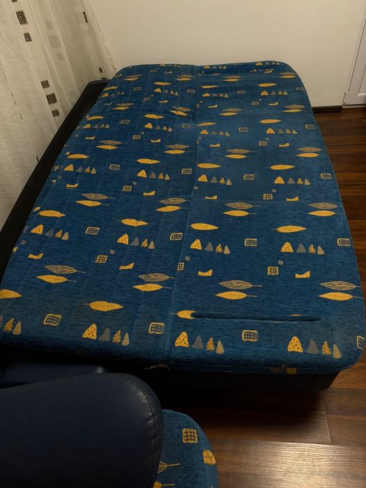 Mobilier living: canapea + două fotolii – confortabile, stare bună