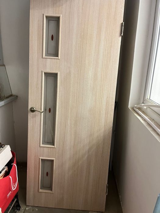 Двери б/у в хорошем состоянии