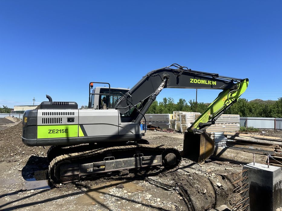 Экскаватор с нидромолотом