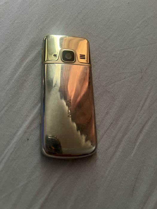 Vand Nokia 6700 gold