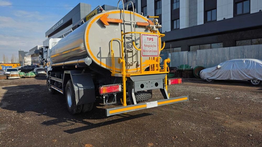 15 КУБ Водавоз янги тайёр