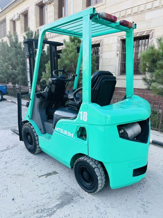 Вилочный погрузчик кара автокара