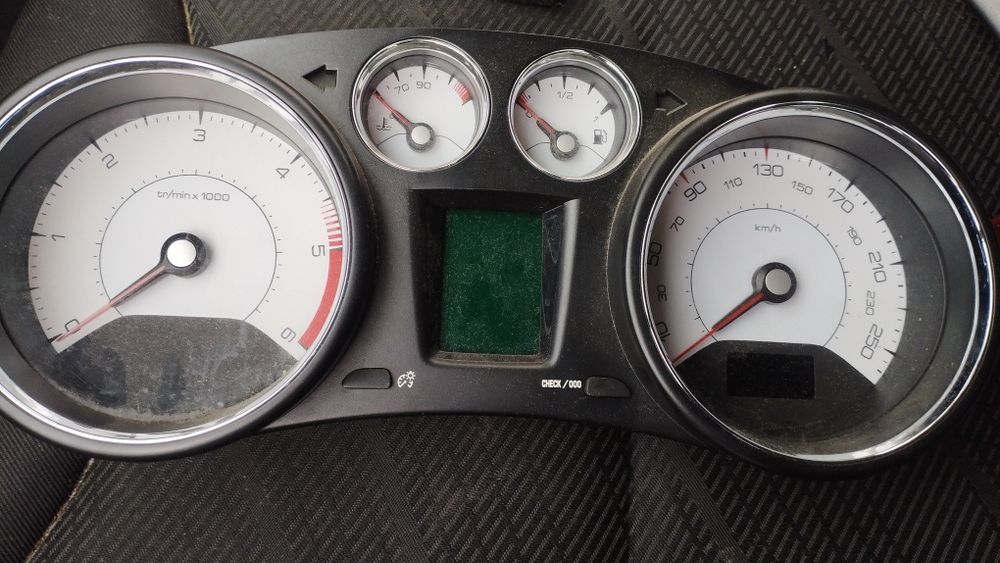 Километраж Пежо 308