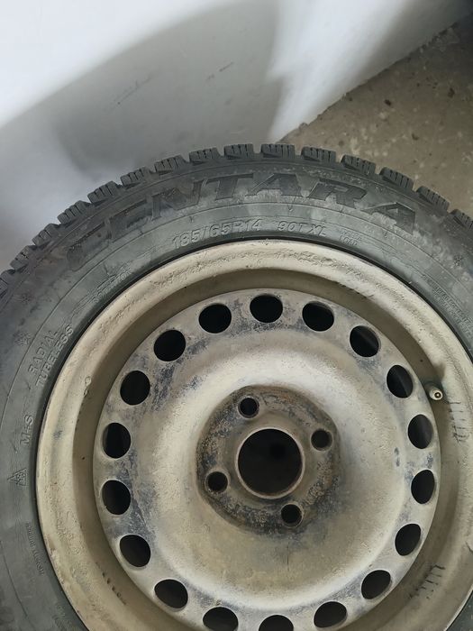 Шины б/у отличный состояние