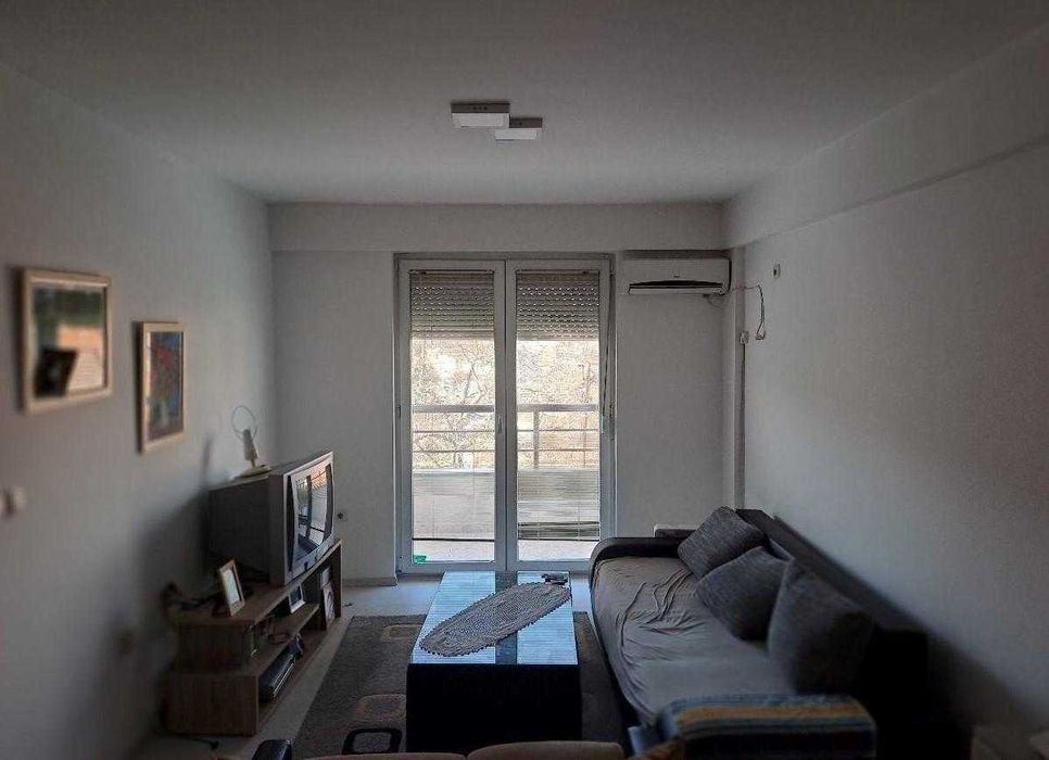 Дава се под наем Двустаен апартамент в София, Връбница 1 - 70 кв.м за 407.49 € - Снимка #2