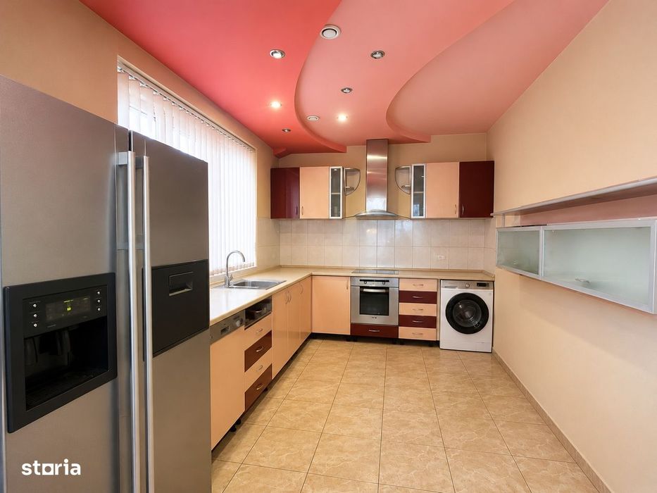 Proprietar vinde casa cu 5 camere