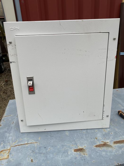 Tablou de siguranta electric tri fazic