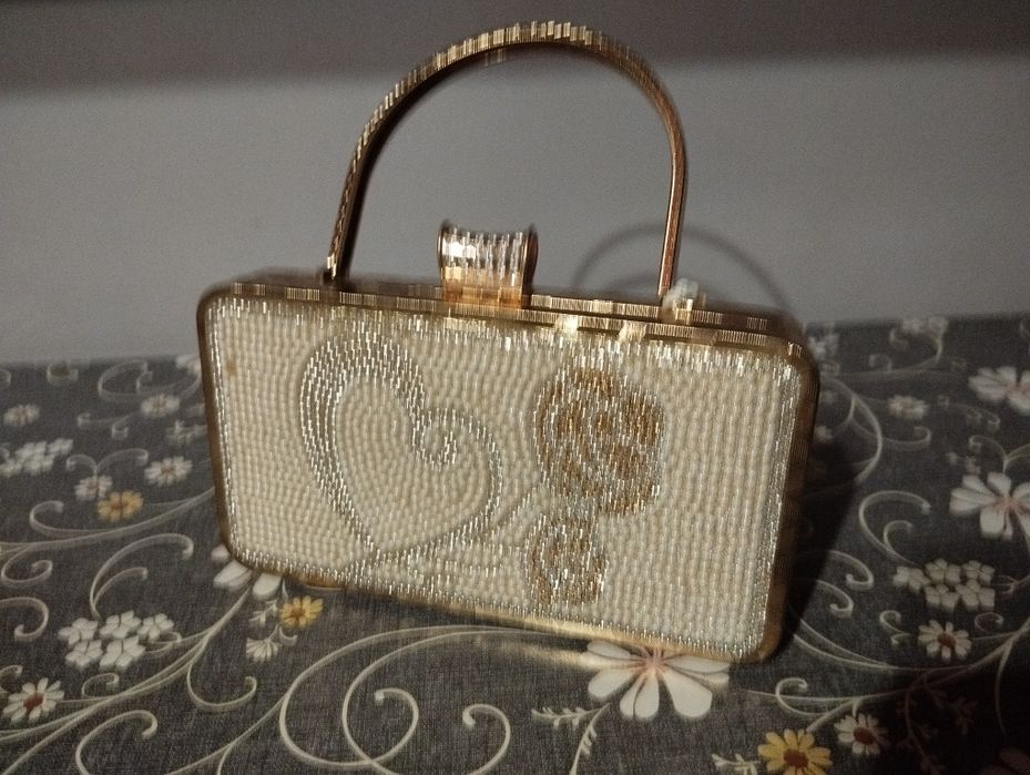 Роскошная вечерняя сумочка-клатч