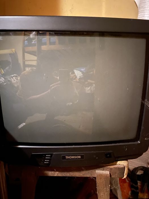 Телевизор Томсън