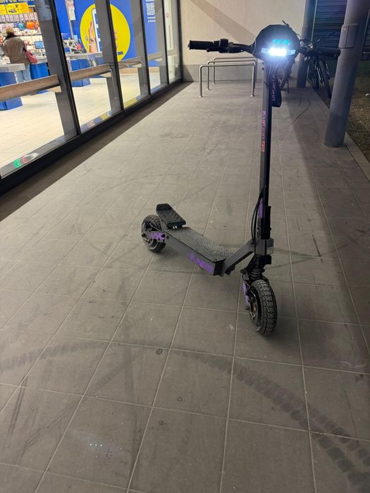 Vând kukirin g2 2025 impecabil (trotineta electrica)