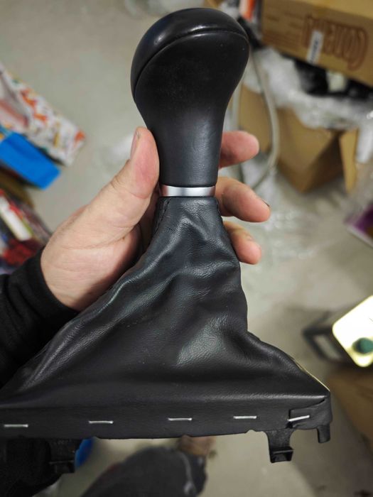 Продавам скоростен лост от АУДИ A7 4G