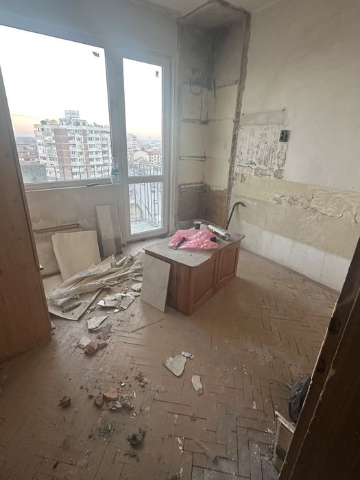 Продава се Тристаен апартамент в Асеновград - 60 кв.м за 1334 €/кв.м - Снимка #1