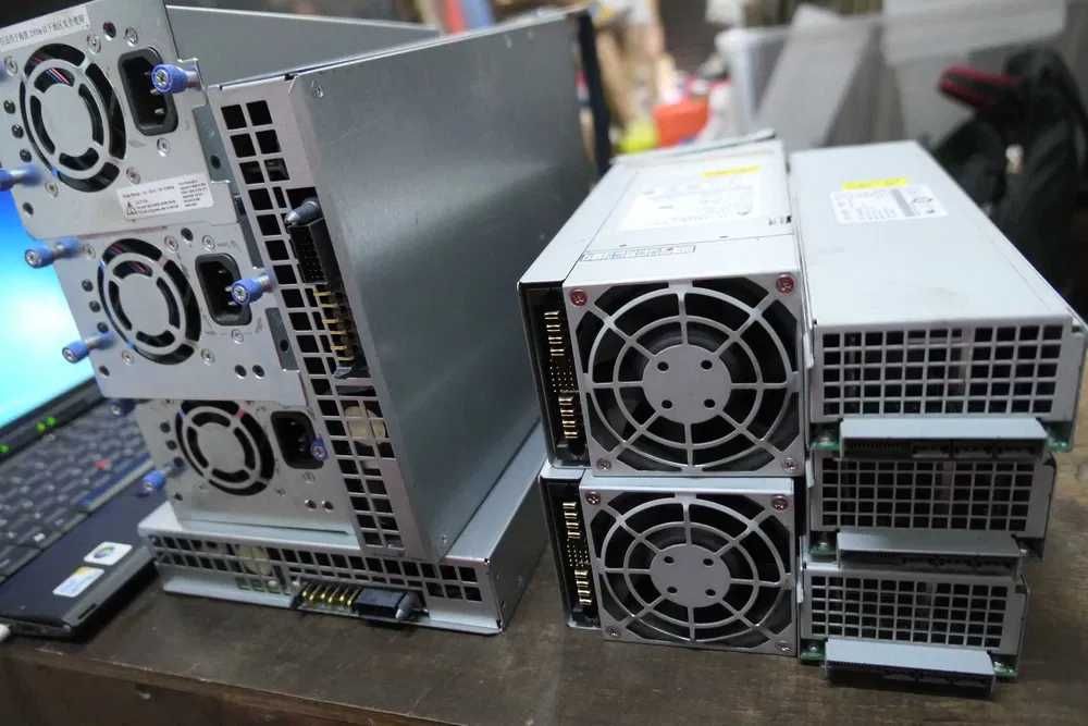 Delta Electronics IBM TDPS-800BB EOE12030002 DPS-1520AB A 7001138-Y00