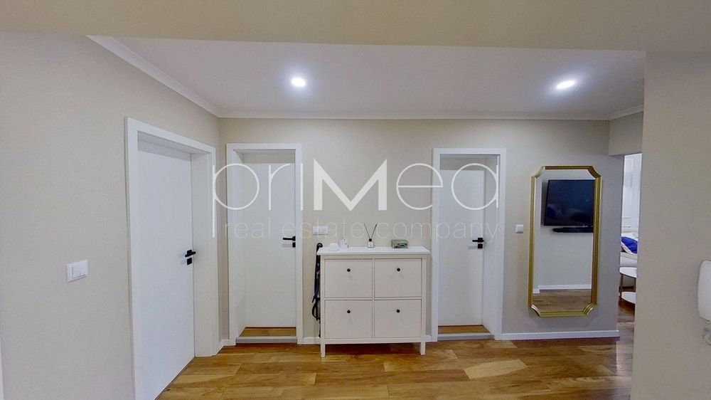 Продава се Тристаен апартамент в Бургас, Възраждане - 83 кв.м за 2037 €/кв.м - Снимка #4