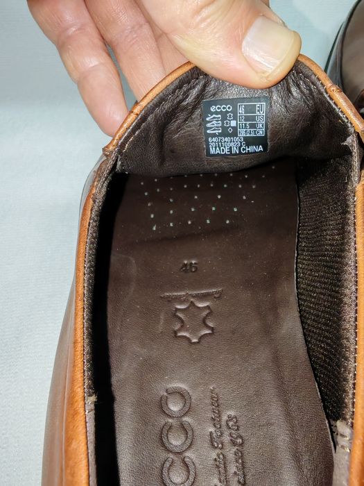 Предлагам стилни мъжки официални обувки от естествена кожа ECCO №46