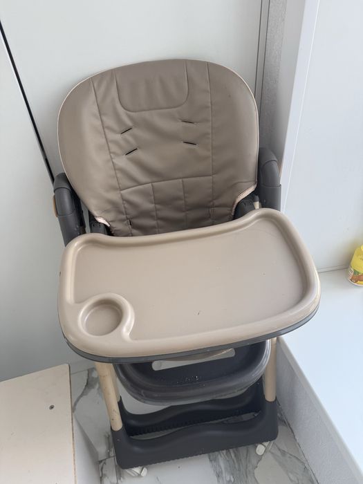 Отдам детский стул для кормления