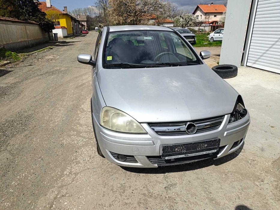 Opel Corsa b 1.2 2004 НА ЧАСТИ