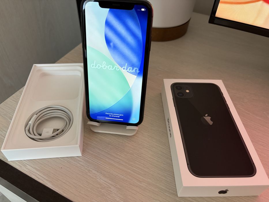 Ipone 11, 64 Gb primul proprietar