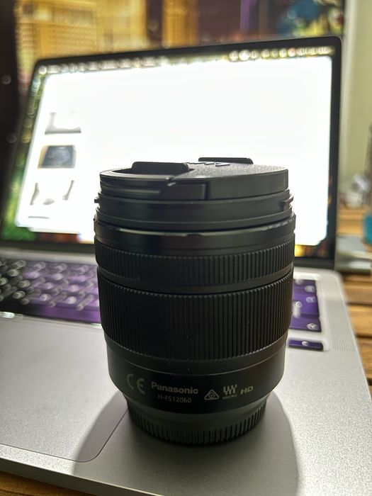 От lumix gh5 Vario 12-60mm f/3.5-5.6 ASPH POWER O.I.S.